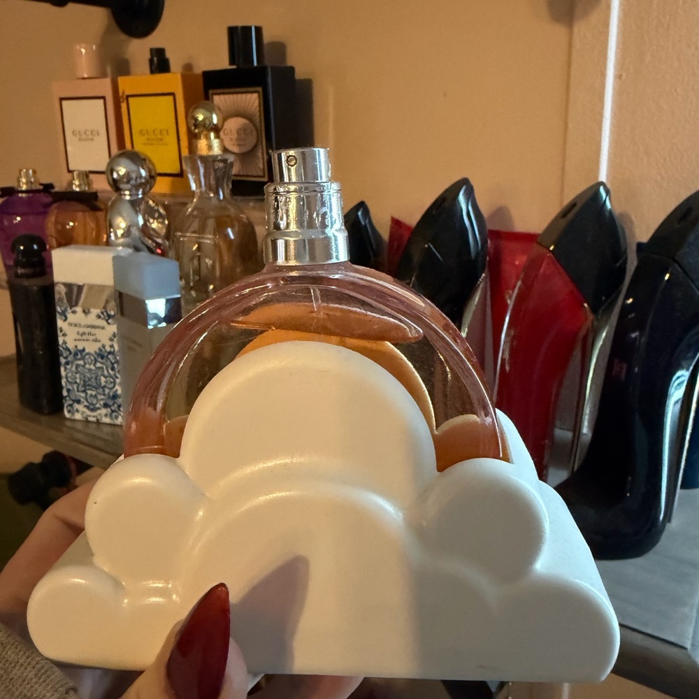 Ariana Grande Pink Cloud Perfume